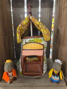 Fisher Price 1980 Woodsey Family Store Vintage Playset